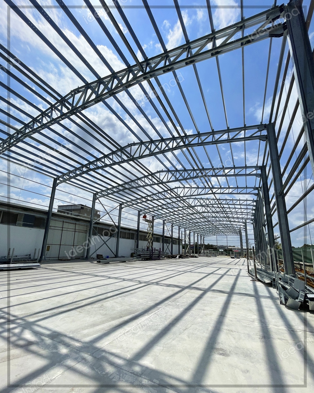 5 1 1000 m² Industrial Steel Factory and Warehouse - Image 4